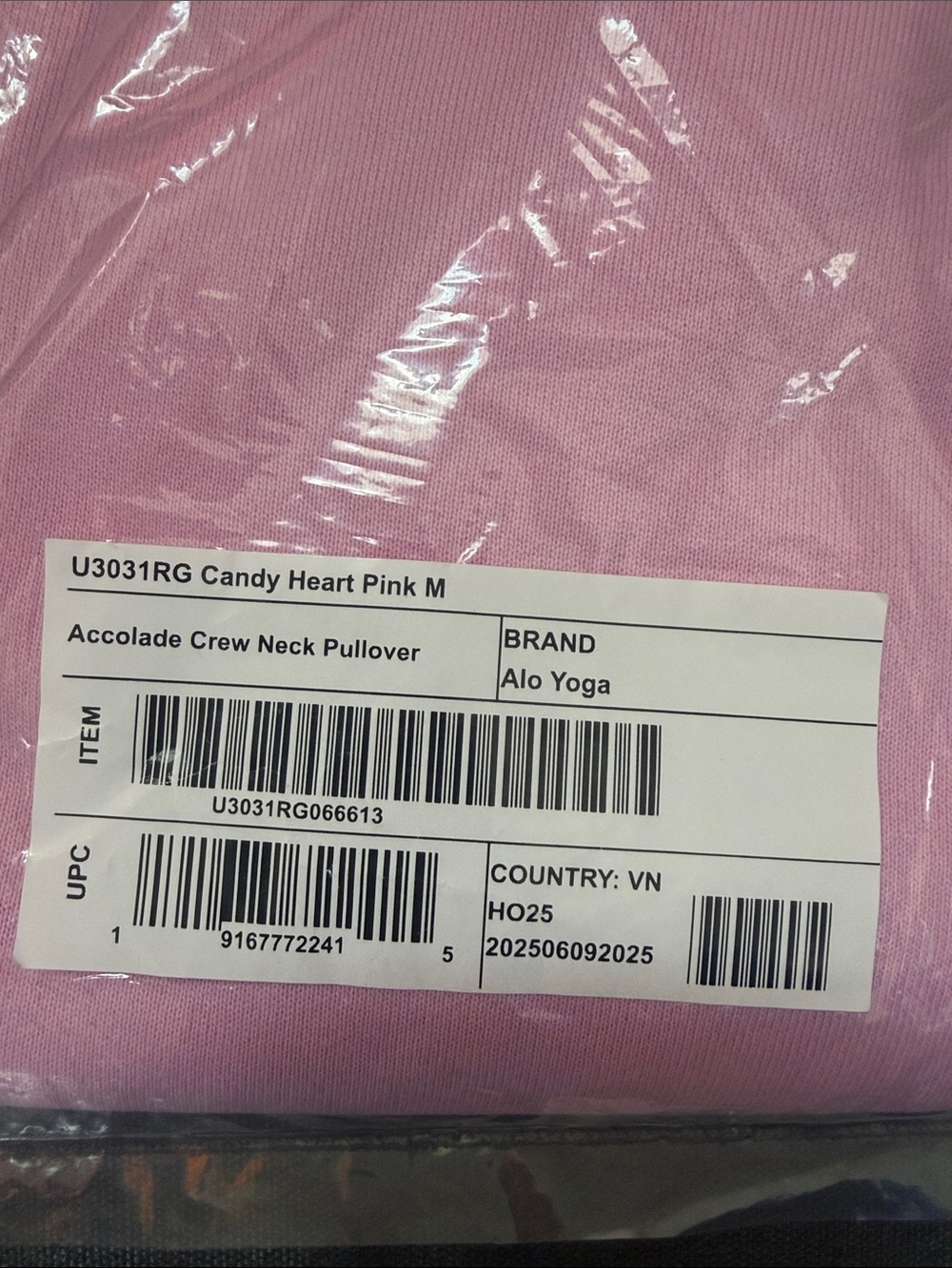 🆕Alo Candy Heart Pink Accolade Crewneck🆕 - Picture 6 of 6